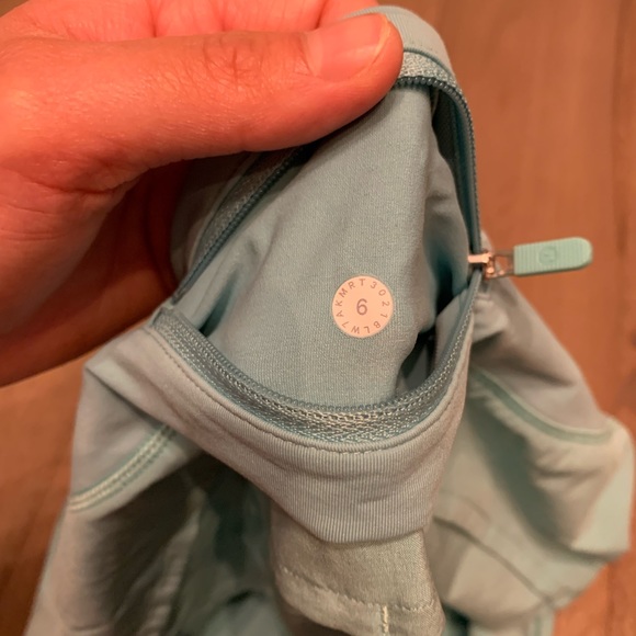 Lululemon Tonic Sea speed up short size 6 - Picture 7 of 8